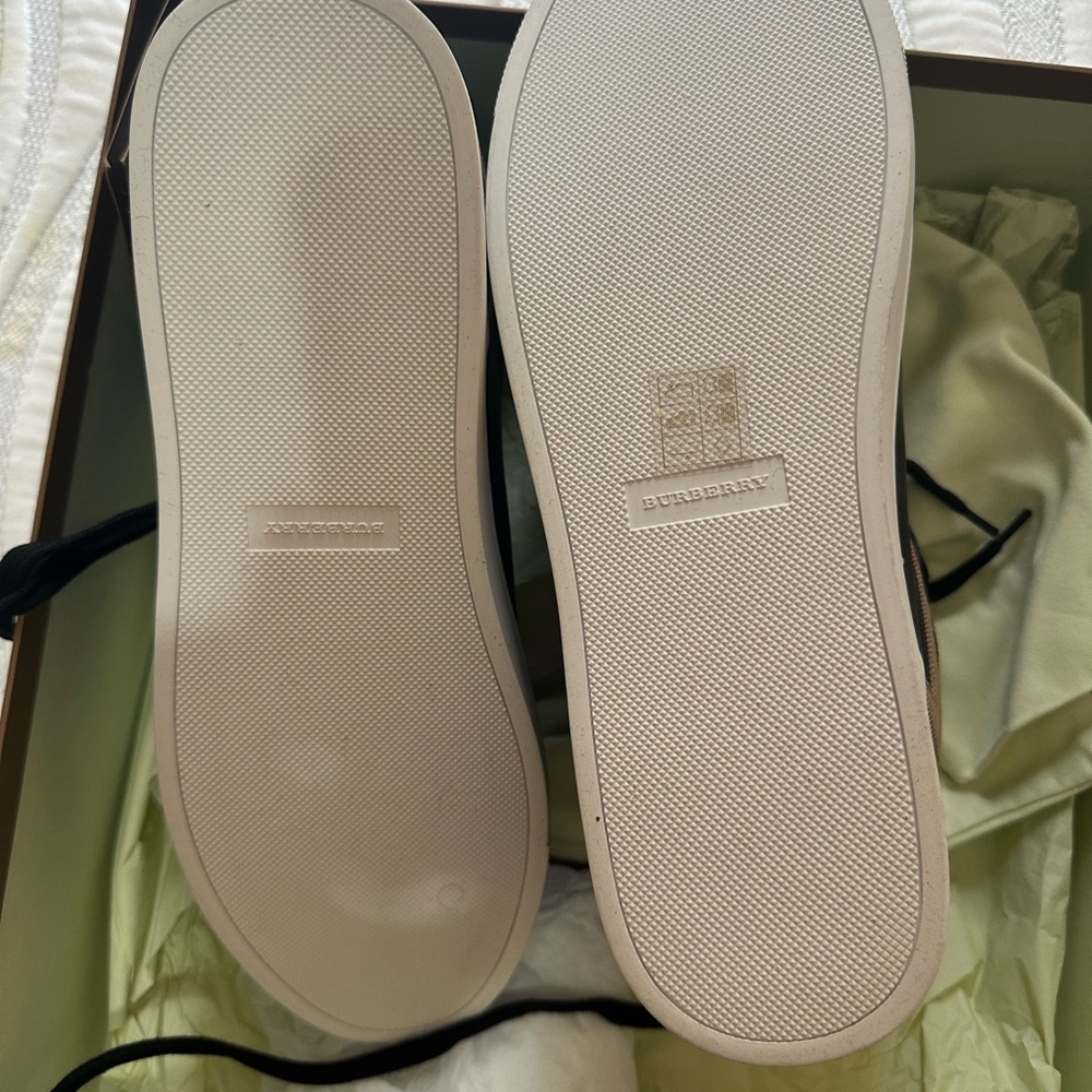 Burberry Black Reeth High Trainers - Picture 3 of 7